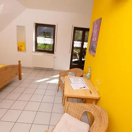 Weingut Christian Bucher Alojamento de Acomodação e Pequeno-almoço Burg (Bernkastel-Wittlich)
