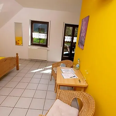 Weingut Christian Bucher 3* Burg (Bernkastel-Wittlich)